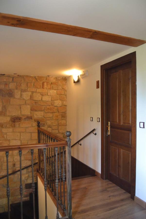 Apartamentos Rurales La Cirigueena Oles Exterior foto