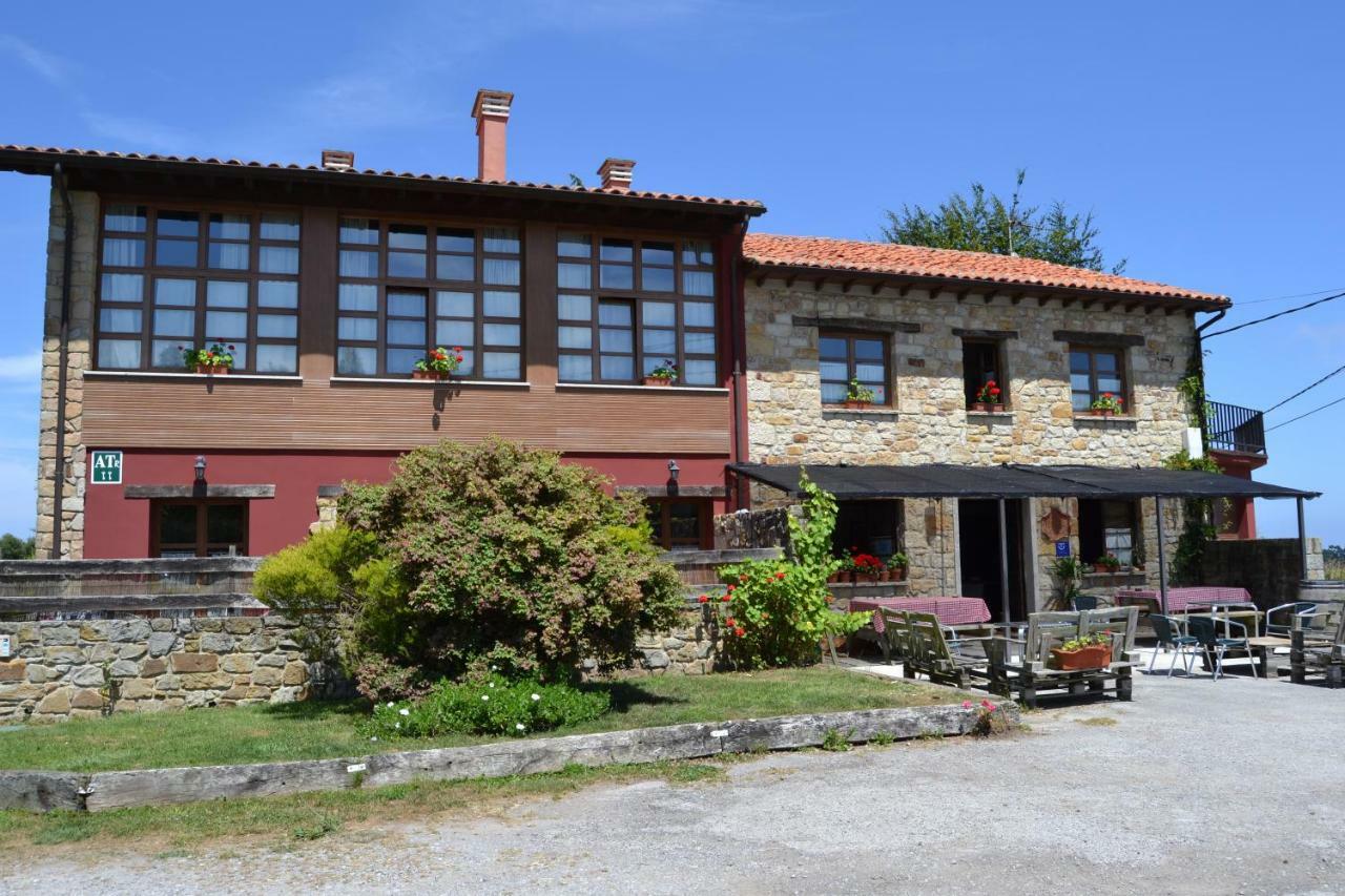 Apartamentos Rurales La Cirigueena Oles Exterior foto