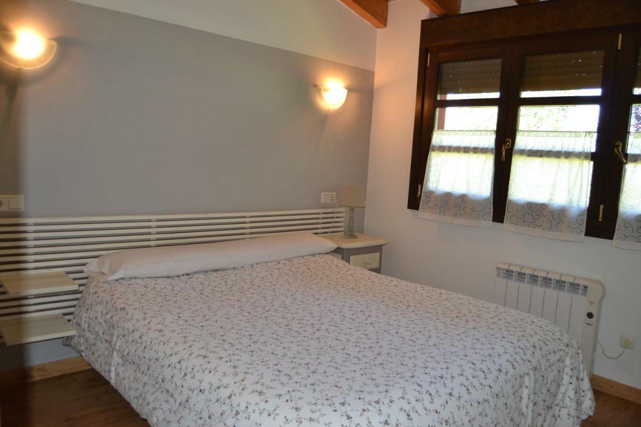 Apartamentos Rurales La Cirigueena Oles Exterior foto